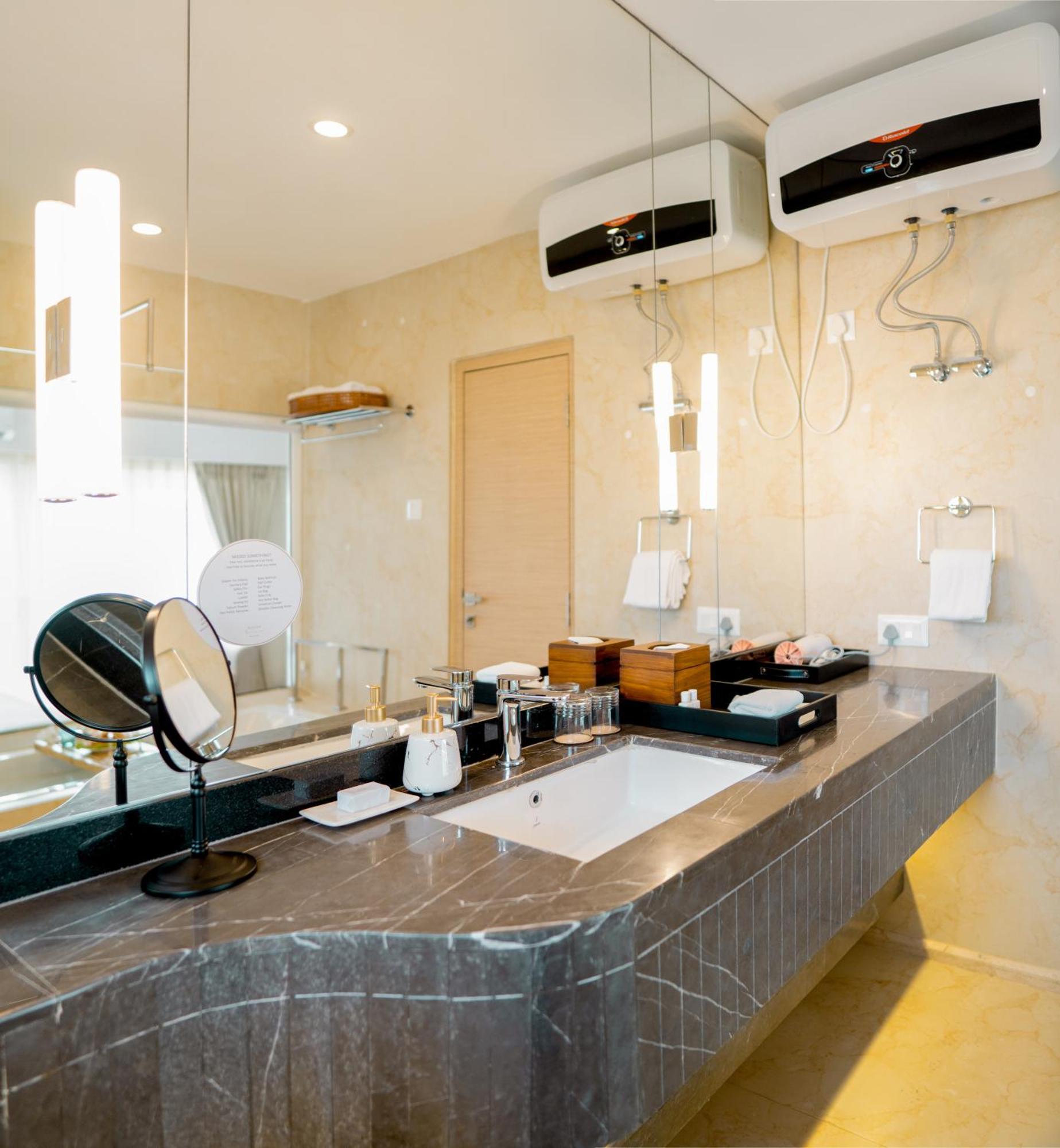 Shulem Boutique Hotel Dimāpur Εξωτερικό φωτογραφία